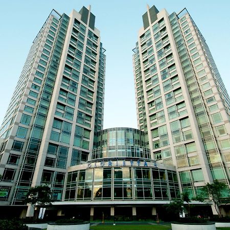 Ascott Makati Hotel Makati City Exterior foto